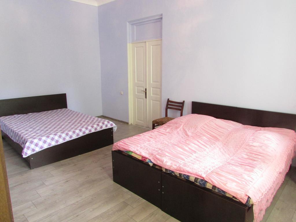Joni Guest House Batumi Eksteriør bilde