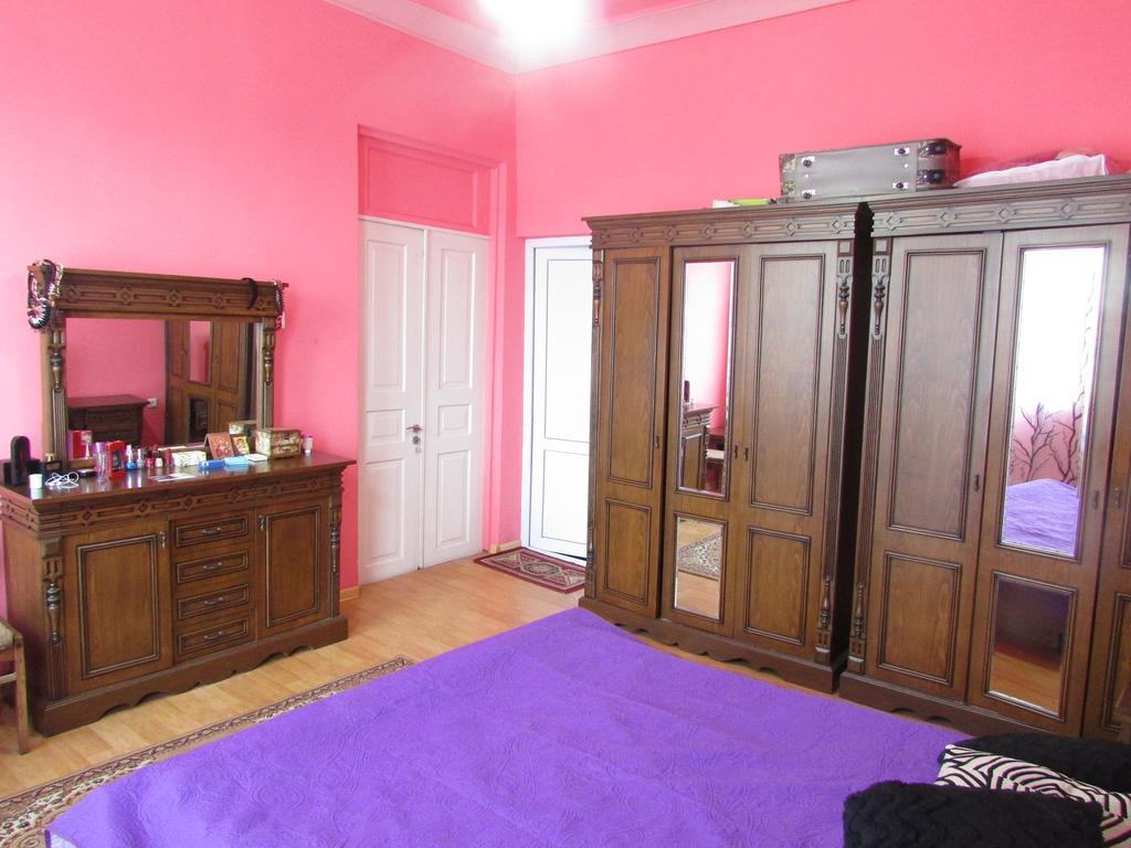 Joni Guest House Batumi Eksteriør bilde