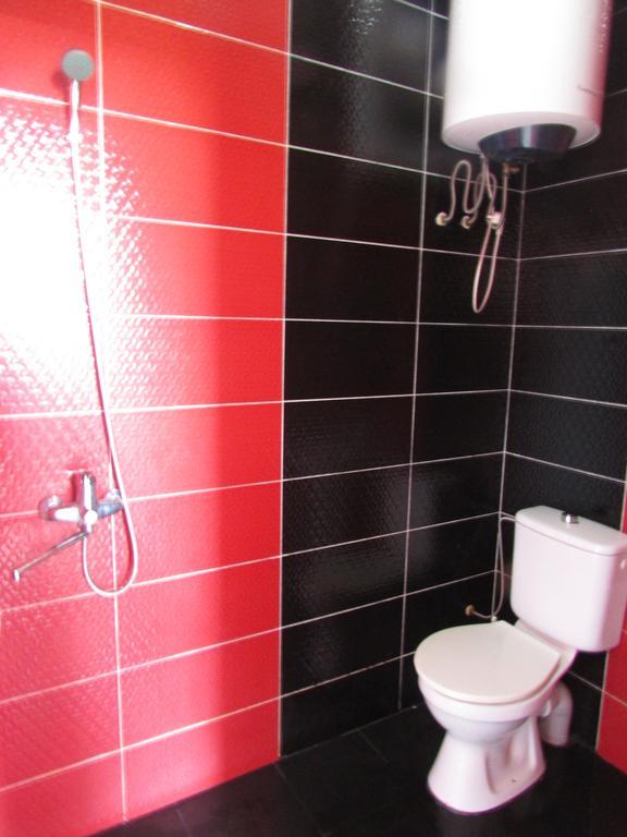 Joni Guest House Batumi Eksteriør bilde