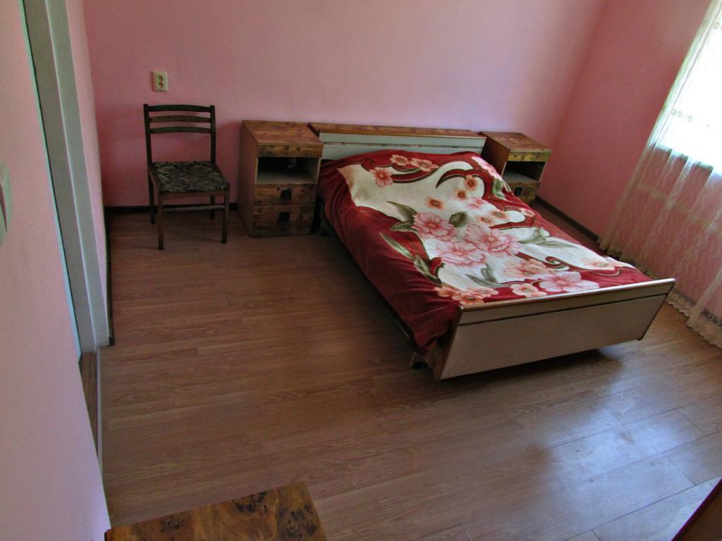 Joni Guest House Batumi Eksteriør bilde